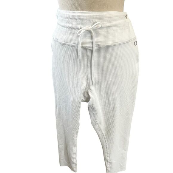 elVen by Venus Williams White Waffle Texture leggings. New with tags NWT - Picture 2 of 12